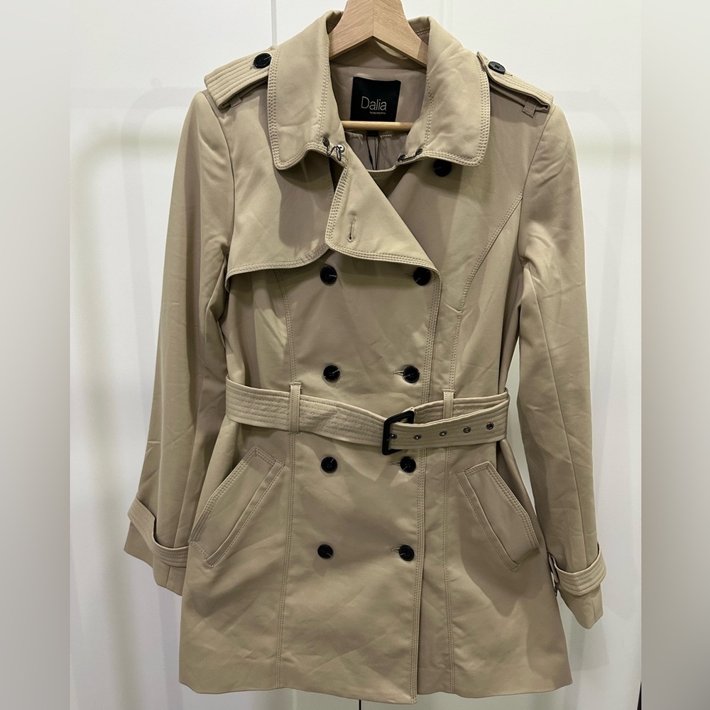 Dalia Women's Classic Beige Trench Coat